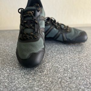 Xero Mesa Trail minimalist hiking shoes size 10